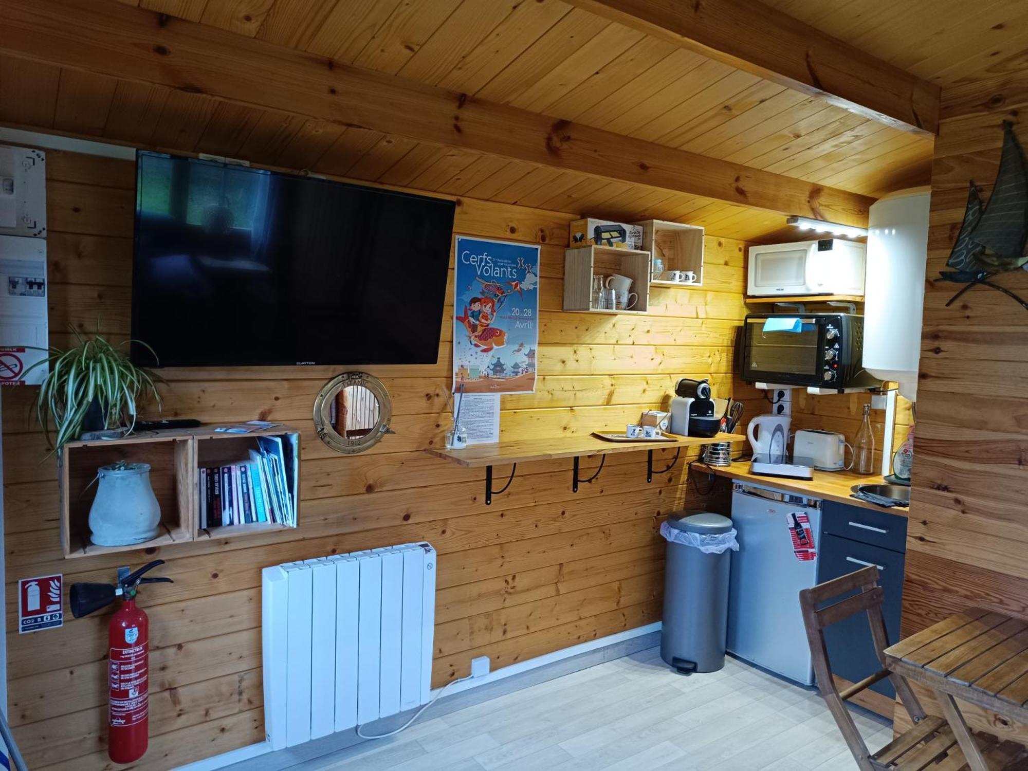 Gite Les Chalets Du Fliers Verton Meubles De Tourisme Classes 2 Etoiles Berck Номер фото